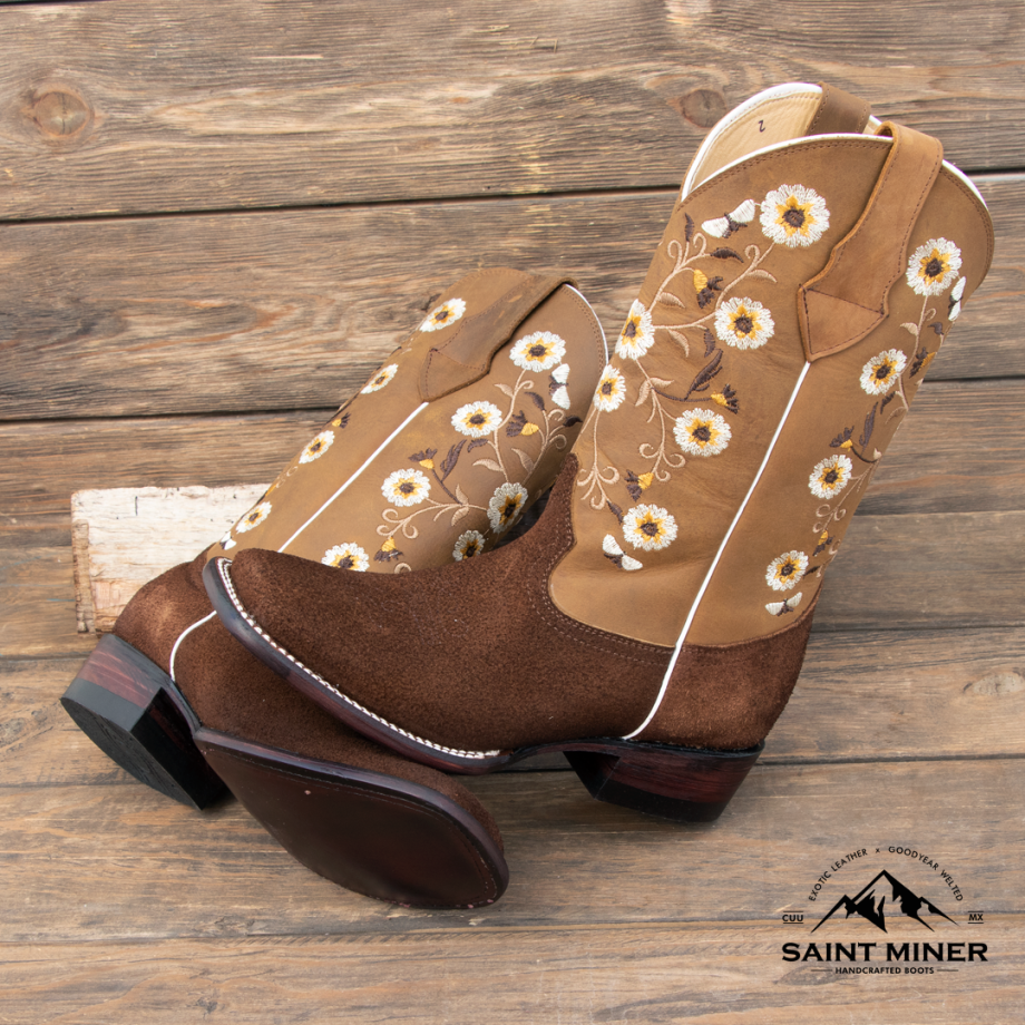 Botas modelo Oxeye color cafe